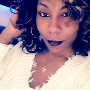 Meet your Posher, Endia